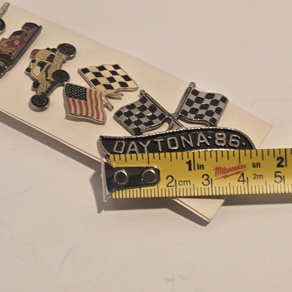 Collectible Pin Racing Car Set - Picture 4 of 11